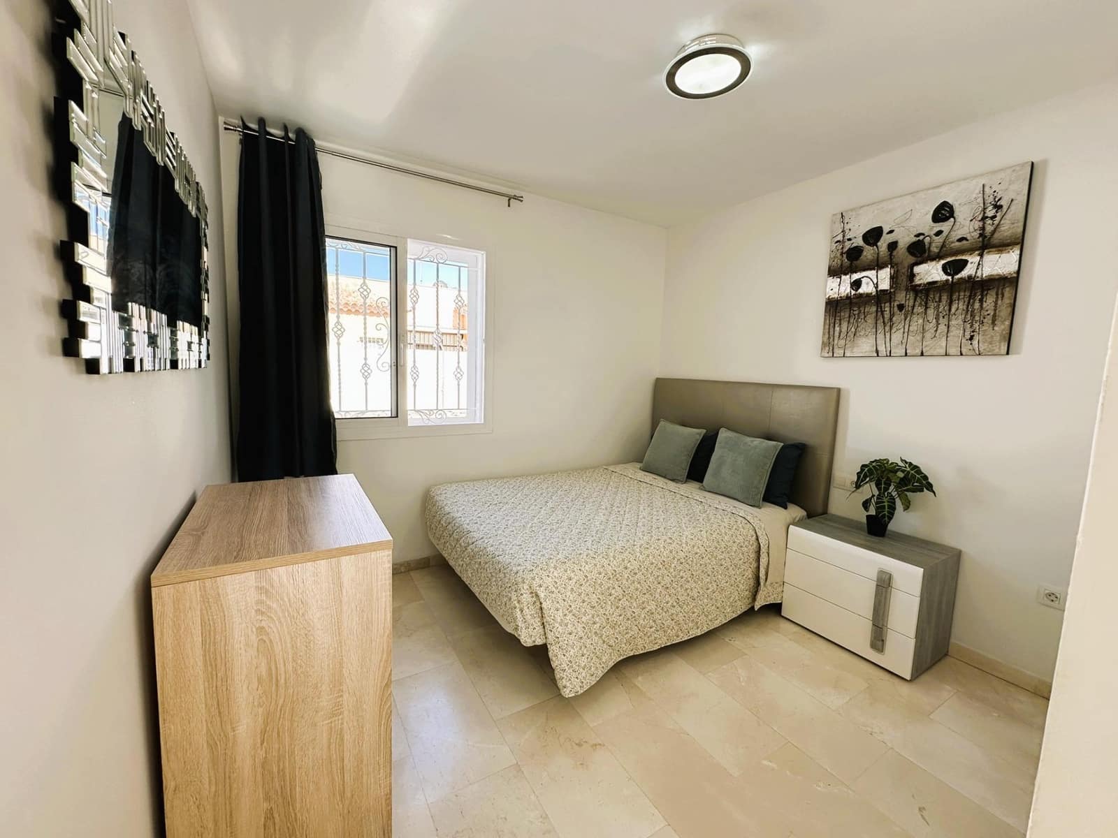 4 sypialnia Willa na sprzedaż w El Madronal z basenem garażem - 1 499 000 € (Ref: 9200488)