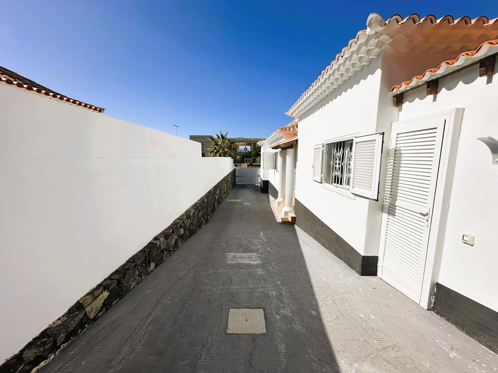 4 sypialnia Willa na sprzedaż w El Madronal z basenem garażem - 1 499 000 € (Ref: 9200488)