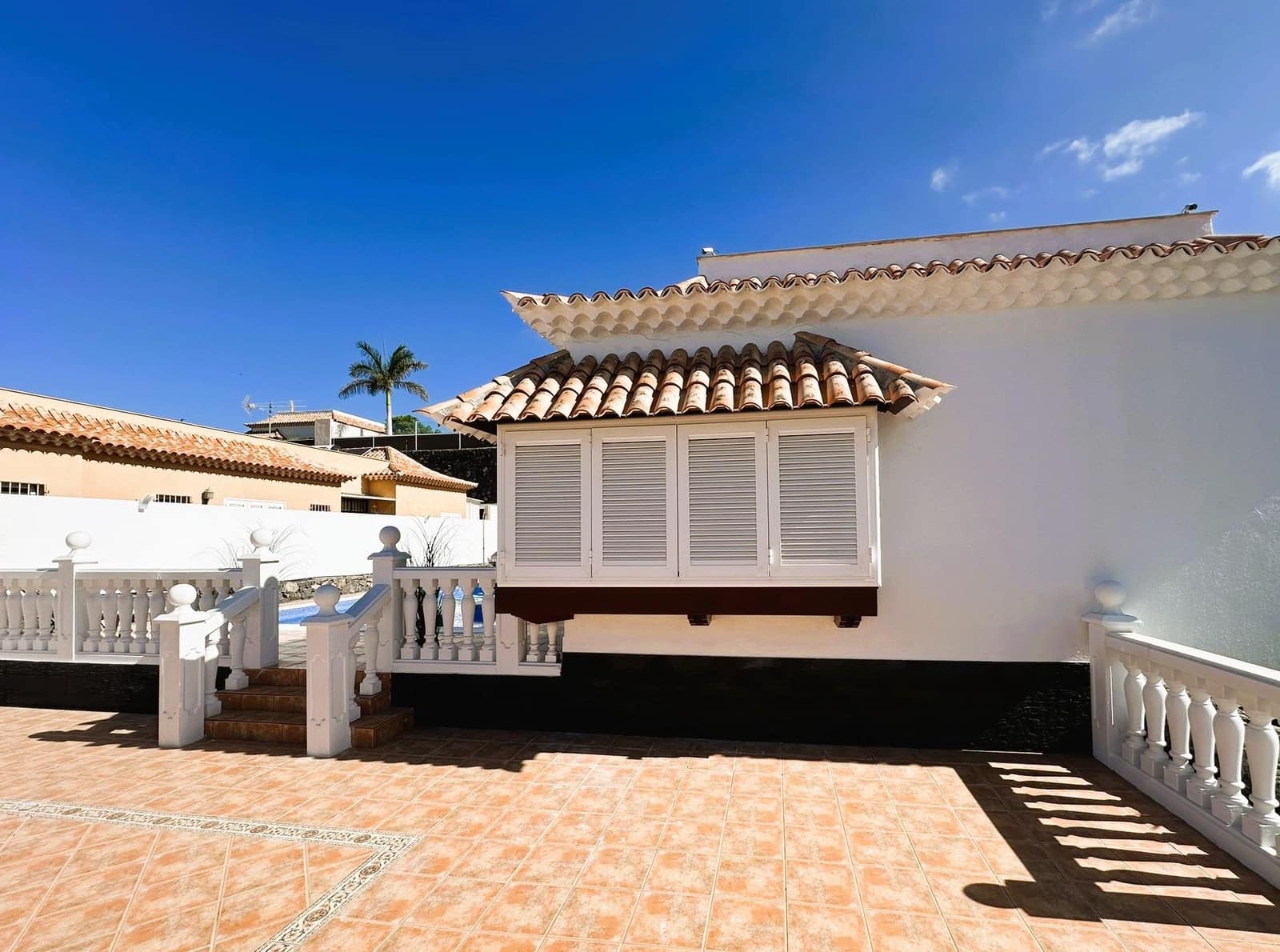 4 sypialnia Willa na sprzedaż w El Madronal z basenem garażem - 1 499 000 € (Ref: 9200488)