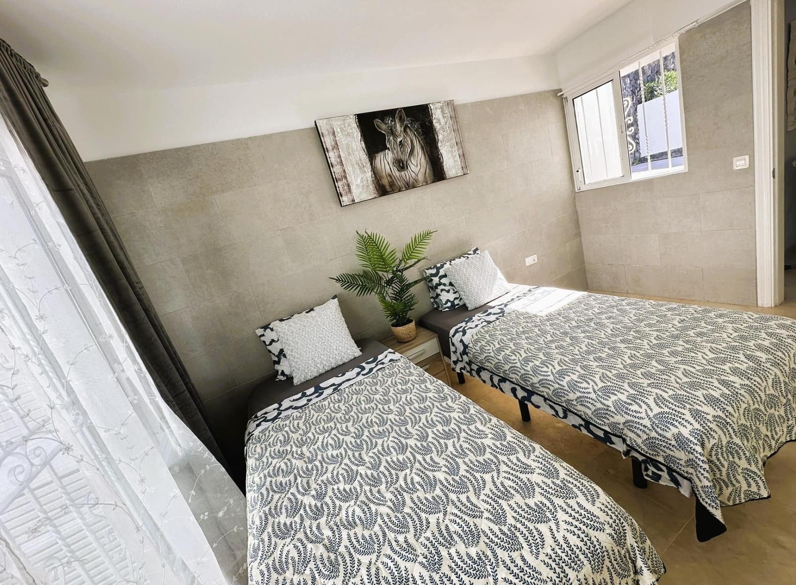 4 sypialnia Willa na sprzedaż w El Madronal z basenem garażem - 1 499 000 € (Ref: 9200488)