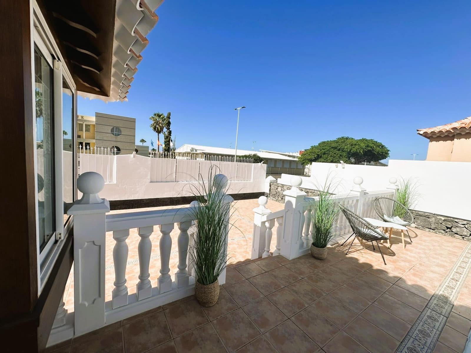 4 sypialnia Willa na sprzedaż w El Madronal z basenem garażem - 1 499 000 € (Ref: 9200488)