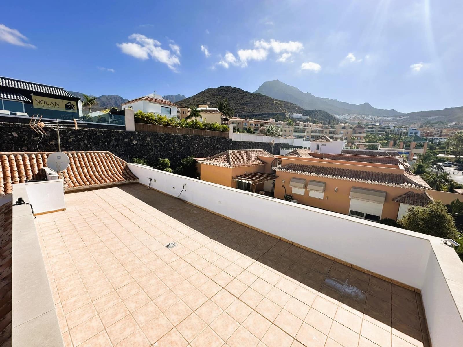 4 sypialnia Willa na sprzedaż w El Madronal z basenem garażem - 1 499 000 € (Ref: 9200488)