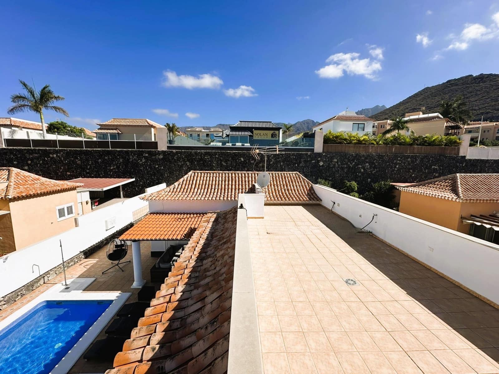 4 sypialnia Willa na sprzedaż w El Madronal z basenem garażem - 1 499 000 € (Ref: 9200488)