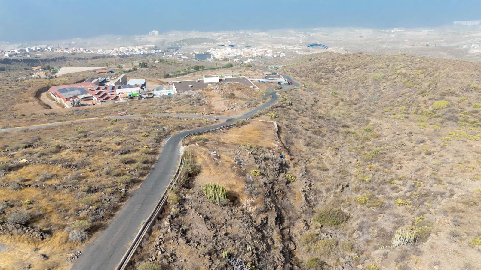 Ubebygd land til salgs i Adeje - € 79 000 (Ref: 9264549)