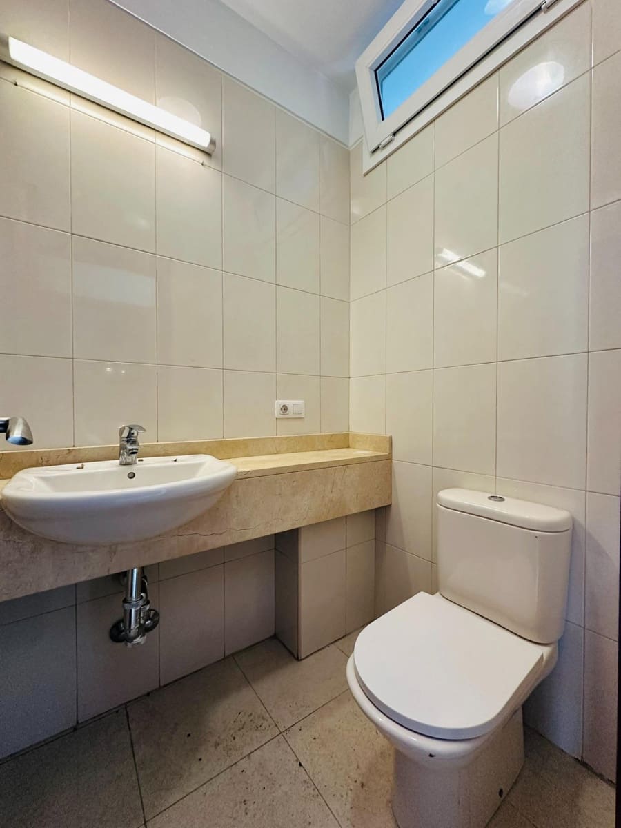 3 slaapkamer Rijtjeshuis te koop in Los Cristianos met zwembad garage - € 680.000 (Ref: 9326478)