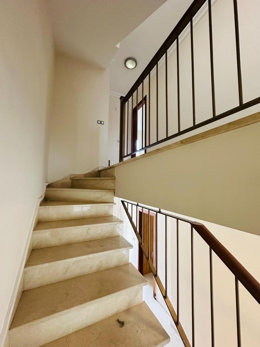 3 slaapkamer Rijtjeshuis te koop in Los Cristianos met zwembad garage - € 680.000 (Ref: 9326478)