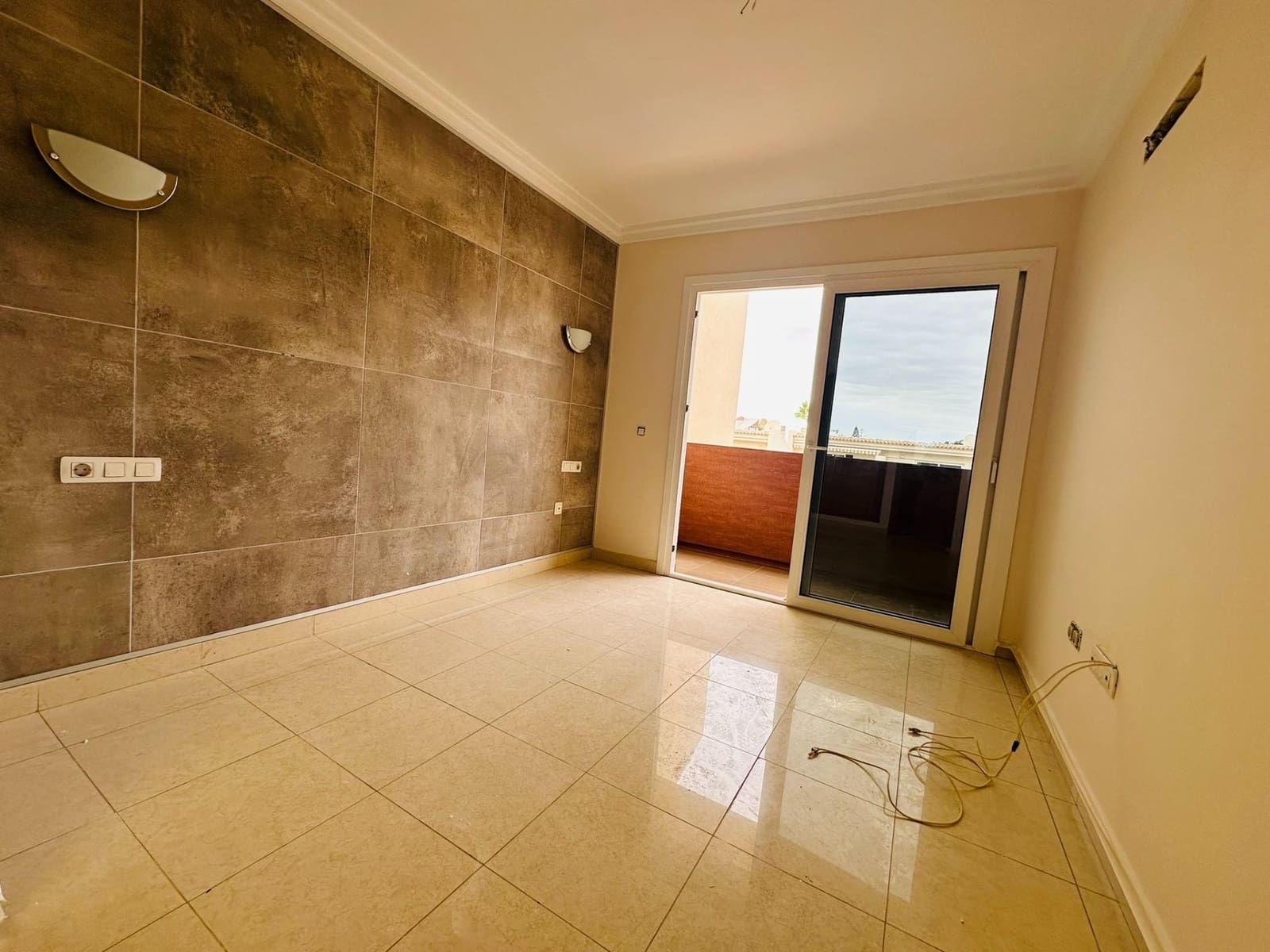 3 slaapkamer Rijtjeshuis te koop in Los Cristianos met zwembad garage - € 680.000 (Ref: 9326478)