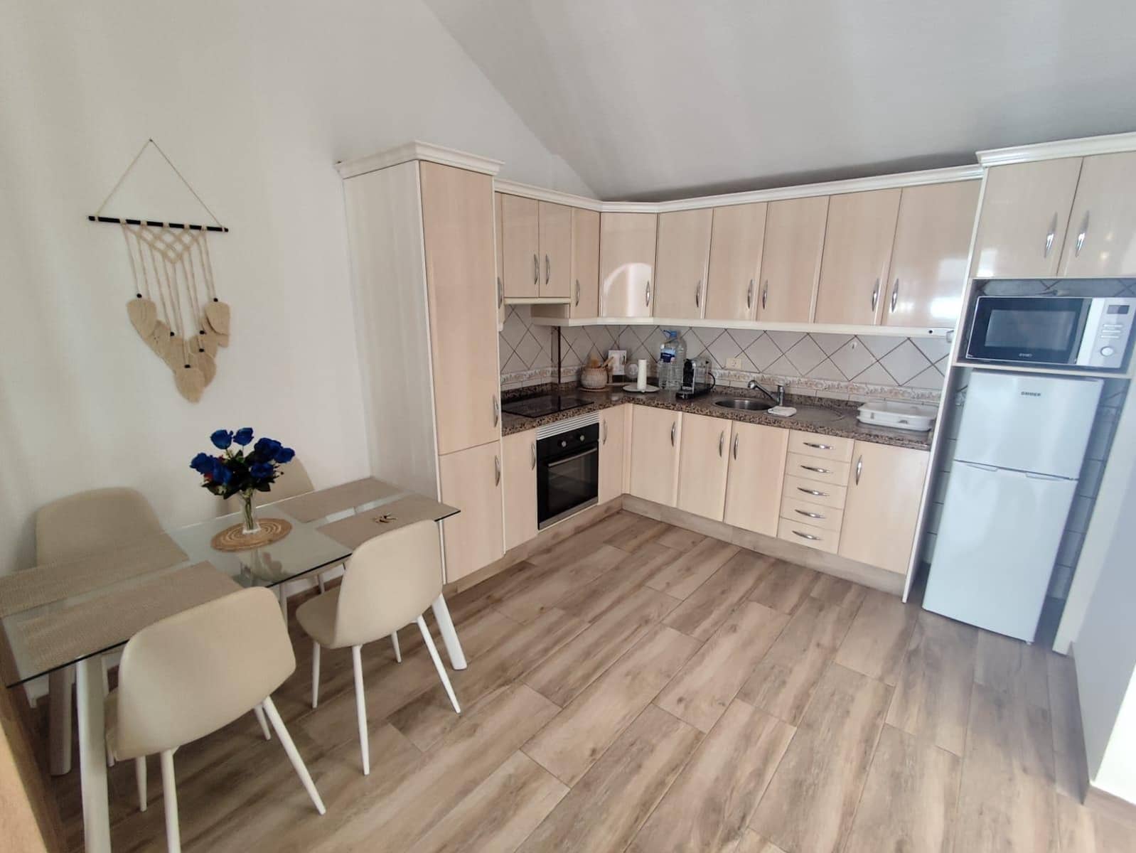 1 quarto Apartamento para venda em Los Cristianos com piscina - 285 000 € (Ref: 9341217)