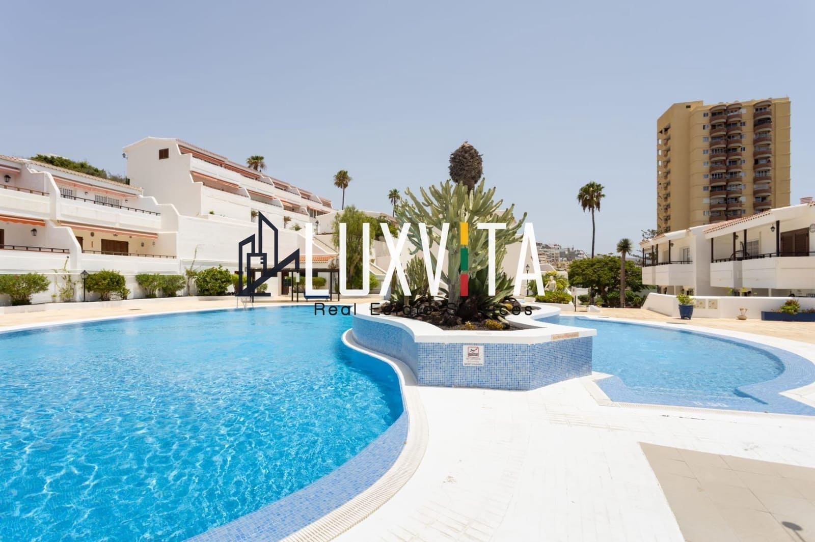 4 quarto Penthouse para venda em Playa de las Americas com piscina garagem - 645 000 € (Ref: 9419778)