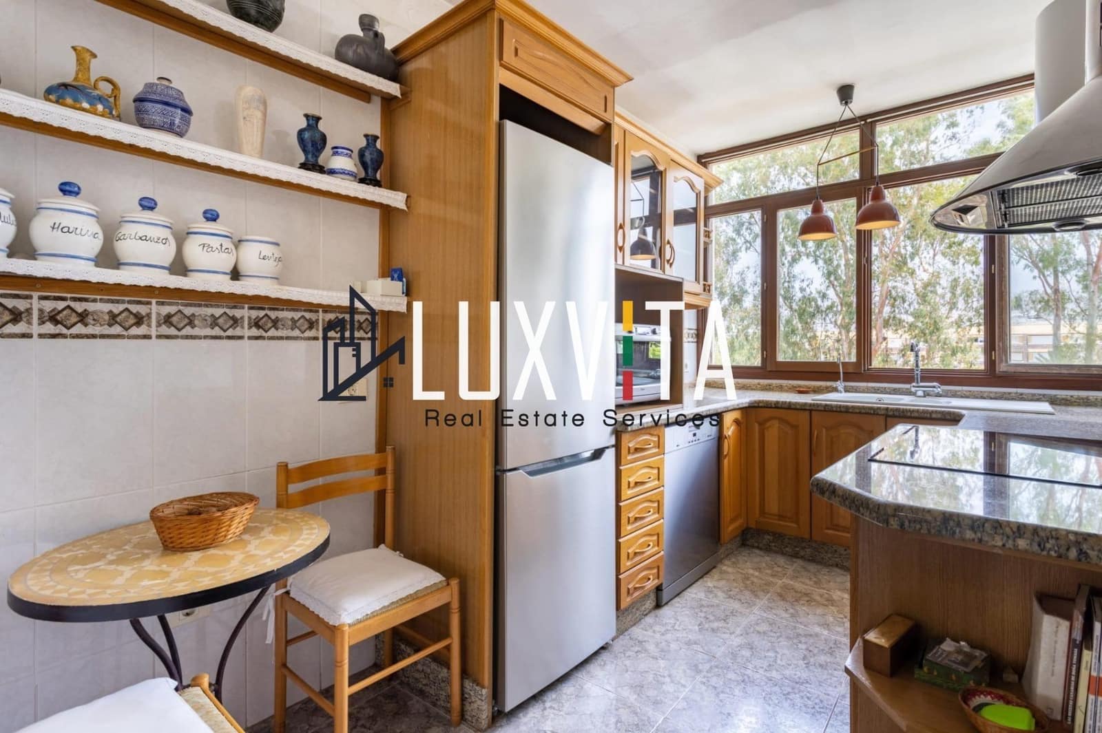 4 quarto Penthouse para venda em Playa de las Americas com piscina garagem - 645 000 € (Ref: 9419778)