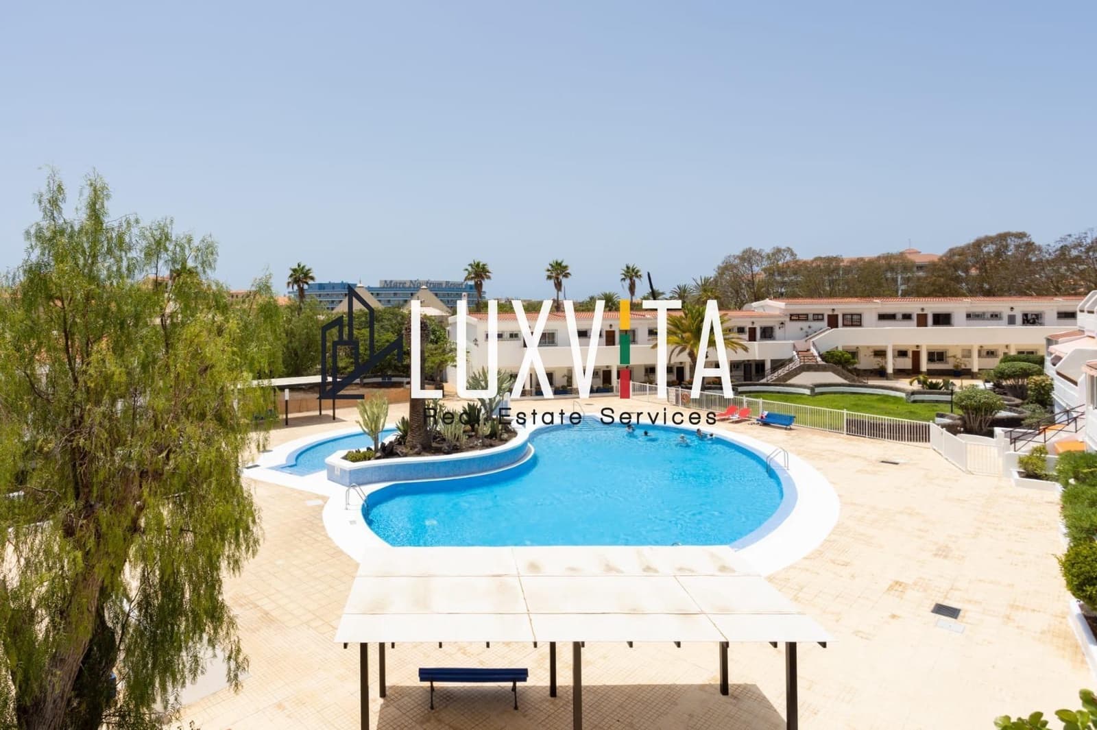 4 quarto Penthouse para venda em Playa de las Americas com piscina garagem - 645 000 € (Ref: 9419778)