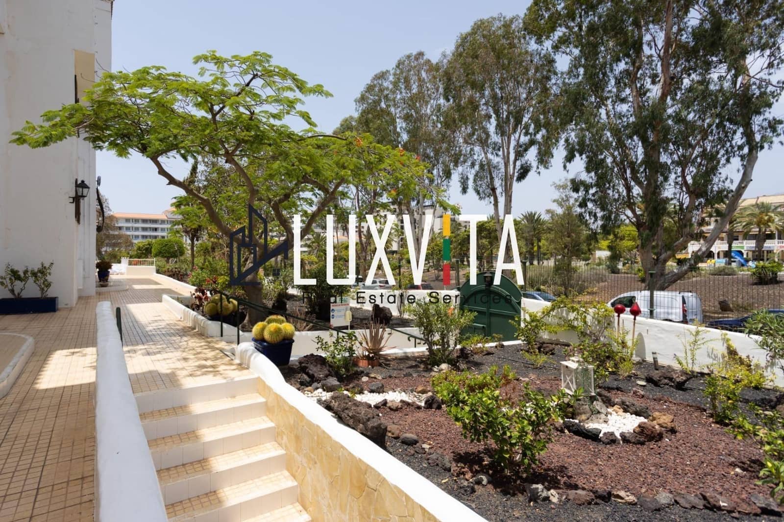 4 quarto Penthouse para venda em Playa de las Americas com piscina garagem - 645 000 € (Ref: 9419778)