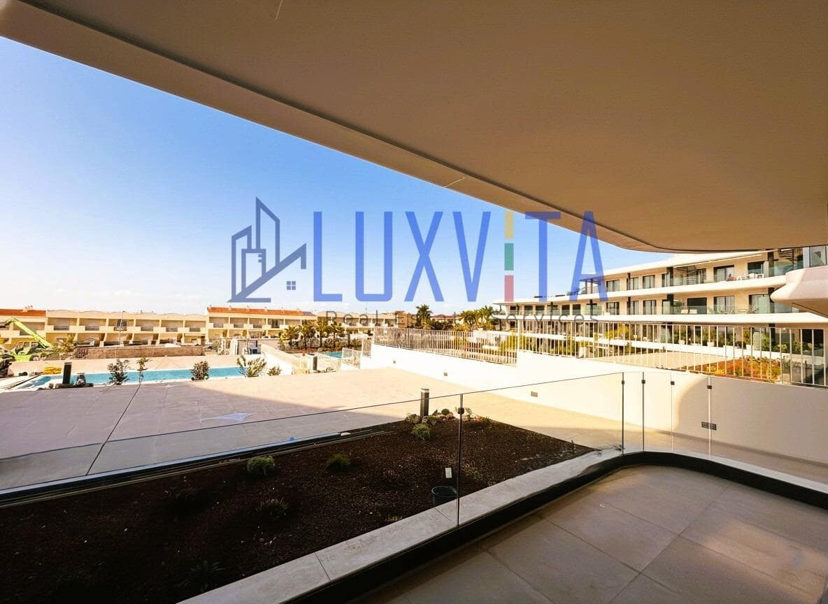 2 sovrum Lägenhet till salu i El Madronal med pool - 590 000 € (Ref: 9437130)