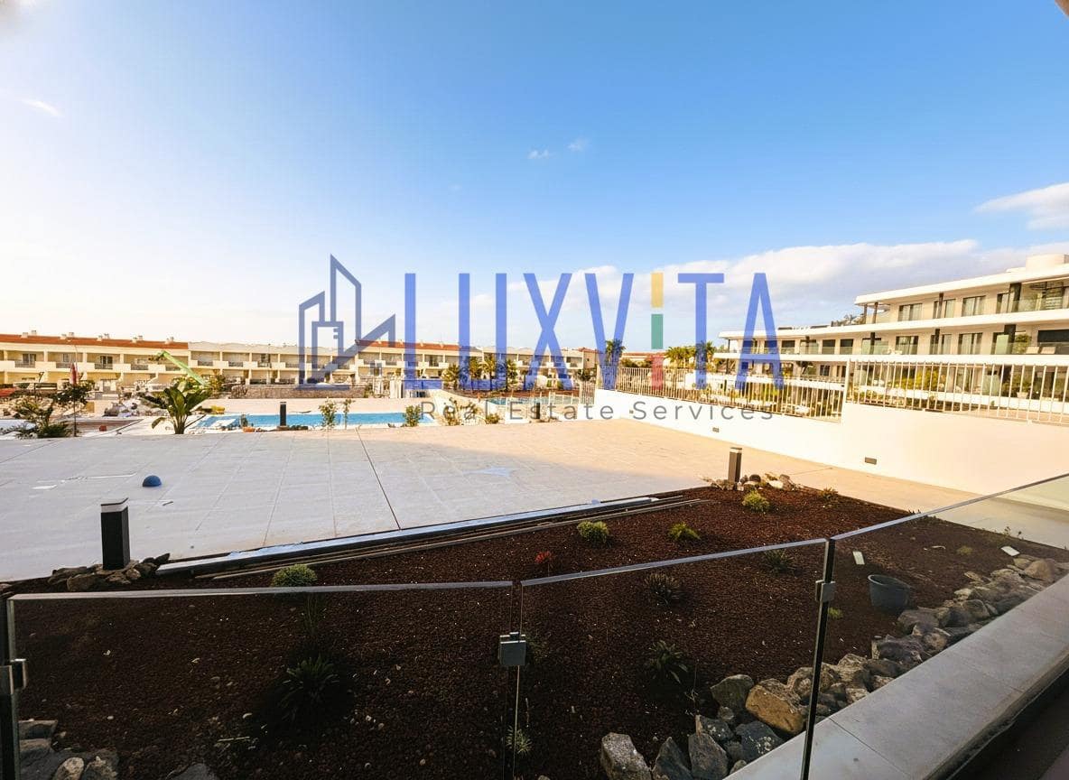 2 sovrum Lägenhet till salu i El Madronal med pool - 590 000 € (Ref: 9437130)