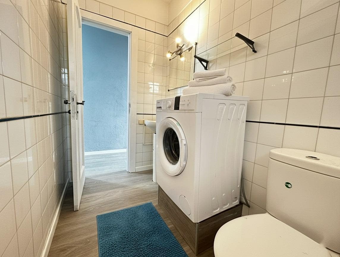 1 soverom Leilighet til salgs i Los Cristianos med svømmebasseng - € 245 000 (Ref: 9446353)