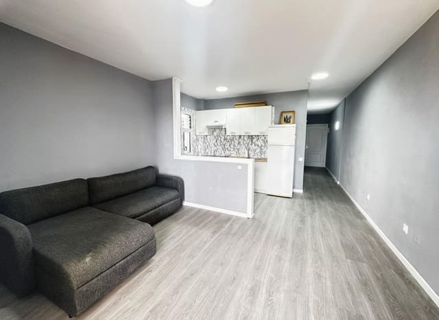 1 soverom Leilighet til salgs i Los Cristianos, Arona med svømmebasseng - € 245 000 (Ref: 9446353)