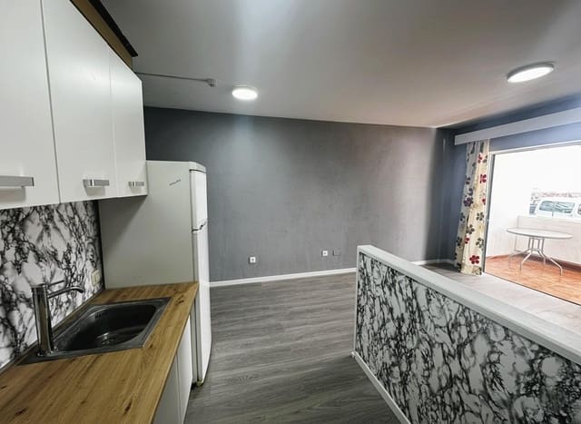 1 soverom Leilighet til salgs i Los Cristianos, Arona med svømmebasseng - € 245 000 (Ref: 9446353)