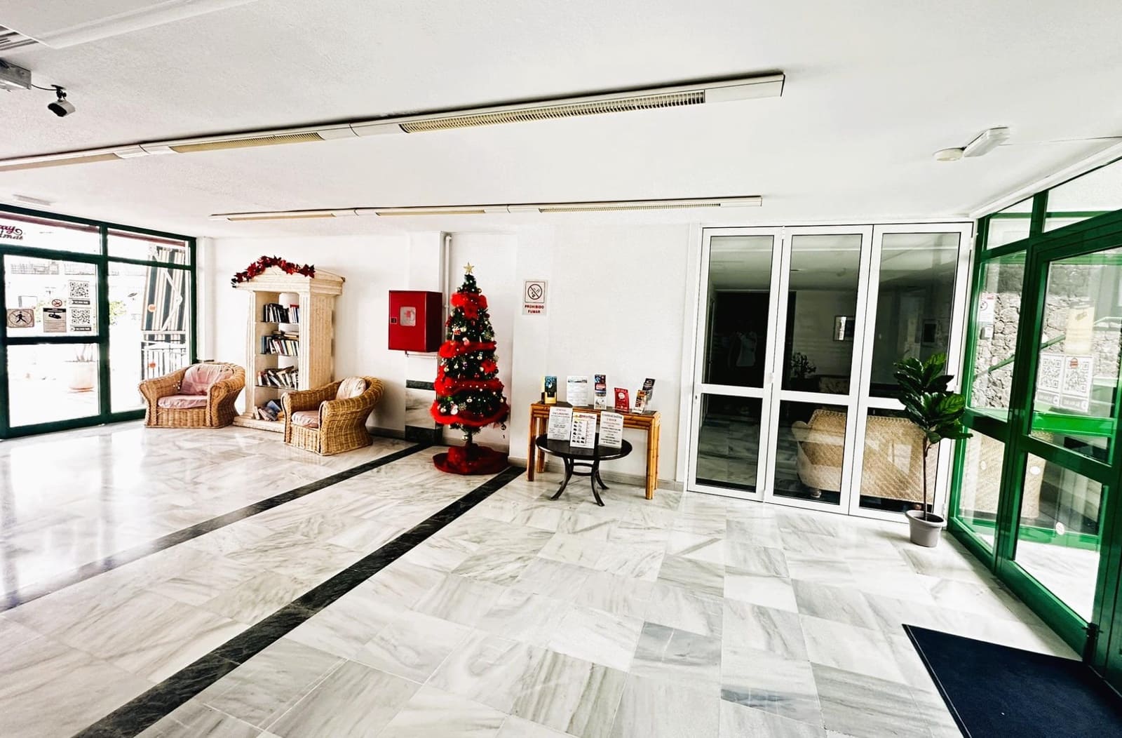 1 soverom Leilighet til salgs i Los Cristianos med svømmebasseng - € 245 000 (Ref: 9446353)