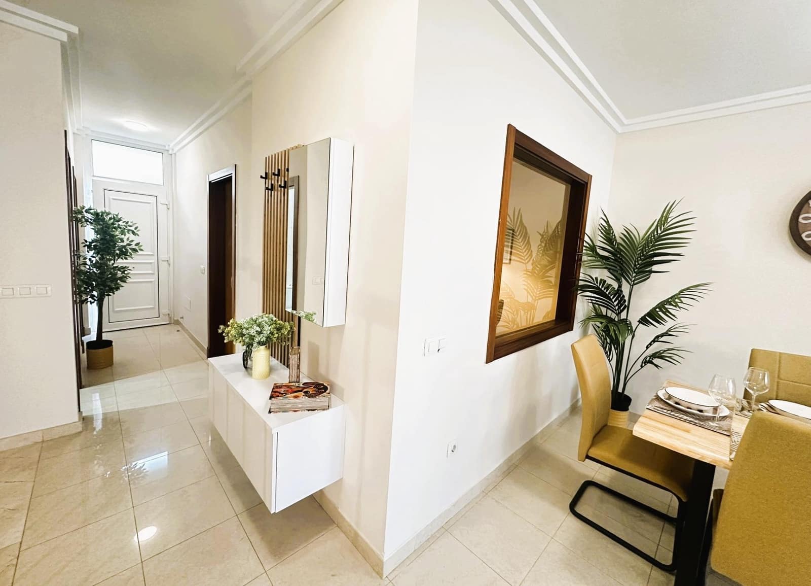 3 makuuhuone Rivitalo myytävänä paikassa Los Cristianos mukana uima-altaan 
autotalli - 680 000 € (Ref: 9456284)