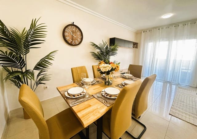 3 sypialnia Dom szeregowy na sprzedaż w Los Cristianos, Arona z basenem garażem - 680 000 € (Ref: 9456284)