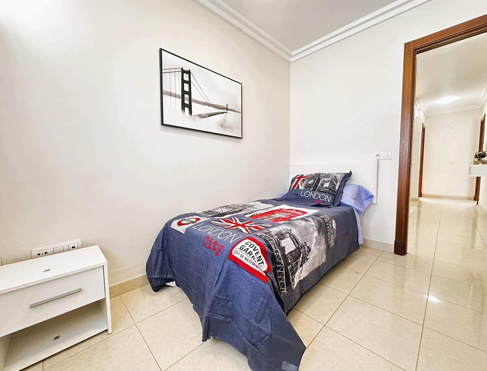 3 makuuhuone Rivitalo myytävänä paikassa Los Cristianos mukana uima-altaan 
autotalli - 680 000 € (Ref: 9456284)