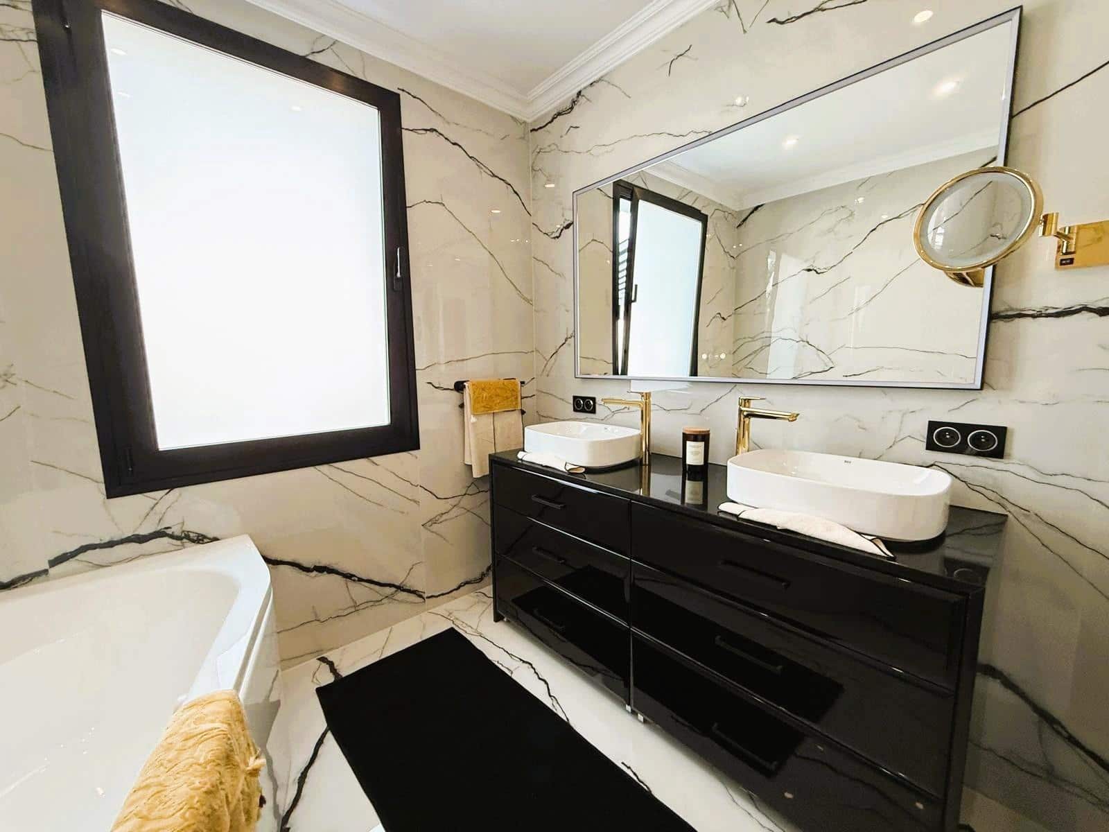 4 soverom Villa til salgs i Costa Adeje med svømmebasseng garasje - € 2 600 000 (Ref: 9543654)