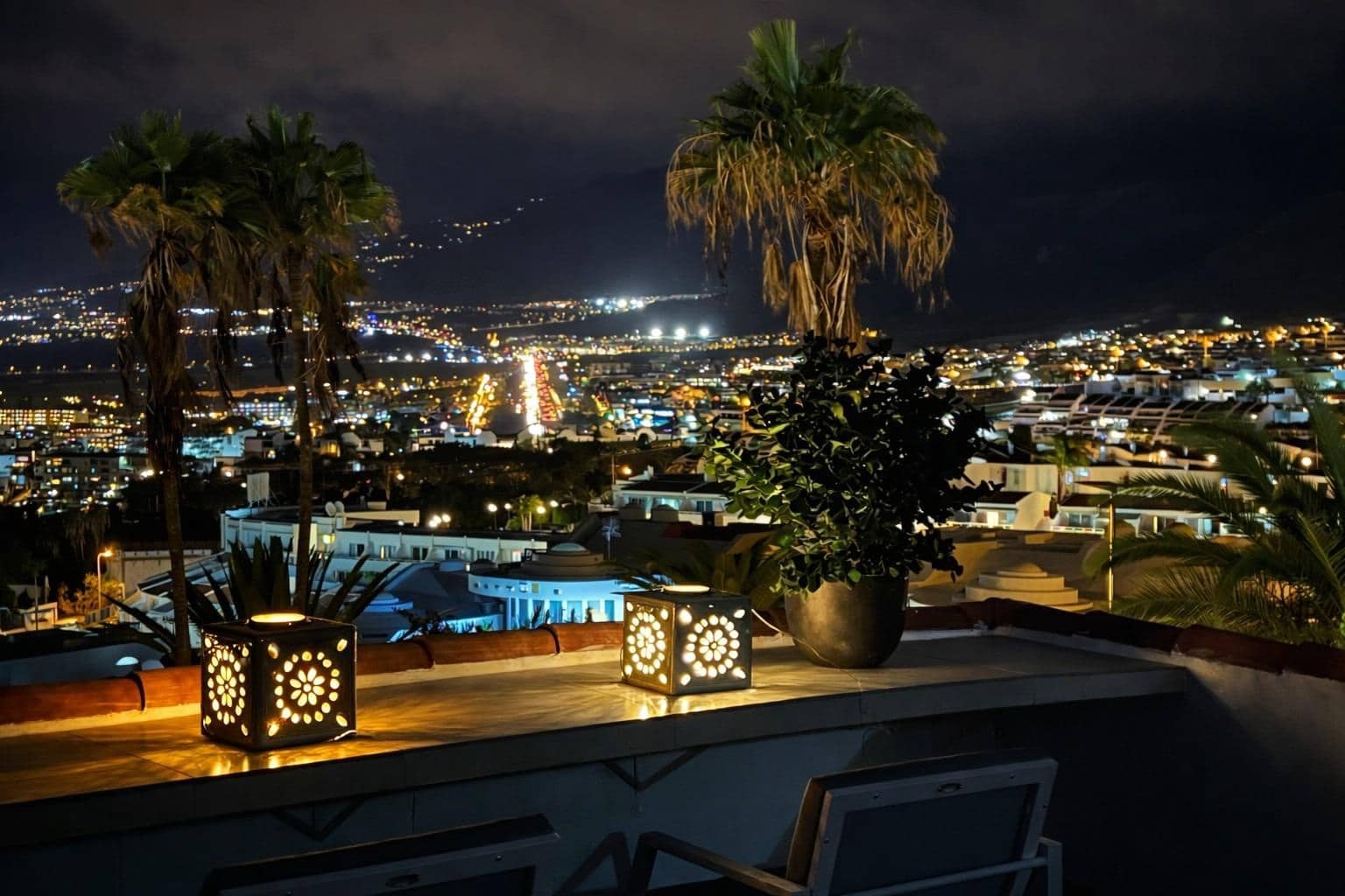 4 soverom Villa til salgs i Costa Adeje med svømmebasseng garasje - € 2 600 000 (Ref: 9543654)