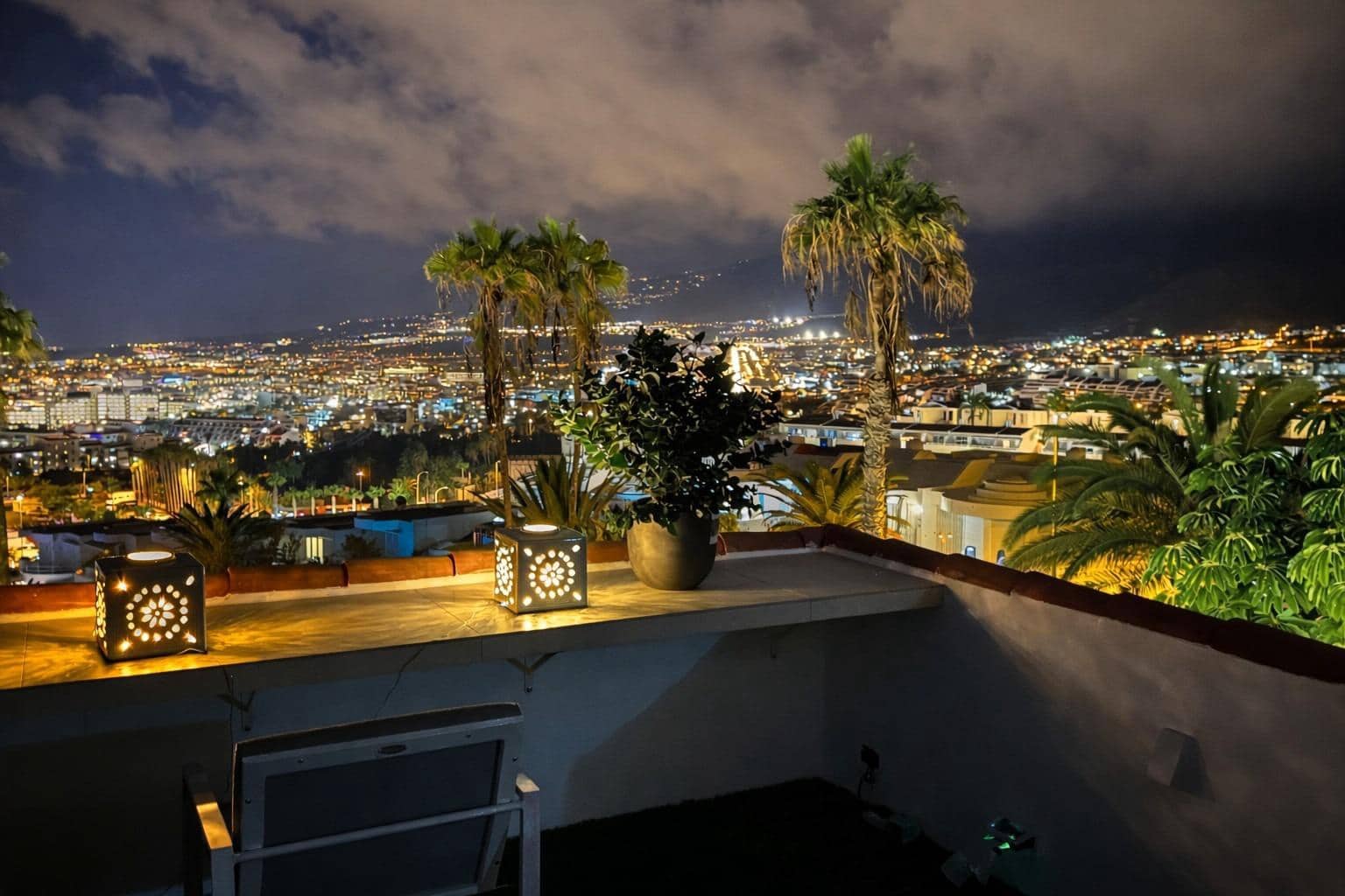 4 soverom Villa til salgs i Costa Adeje med svømmebasseng garasje - € 2 600 000 (Ref: 9543654)