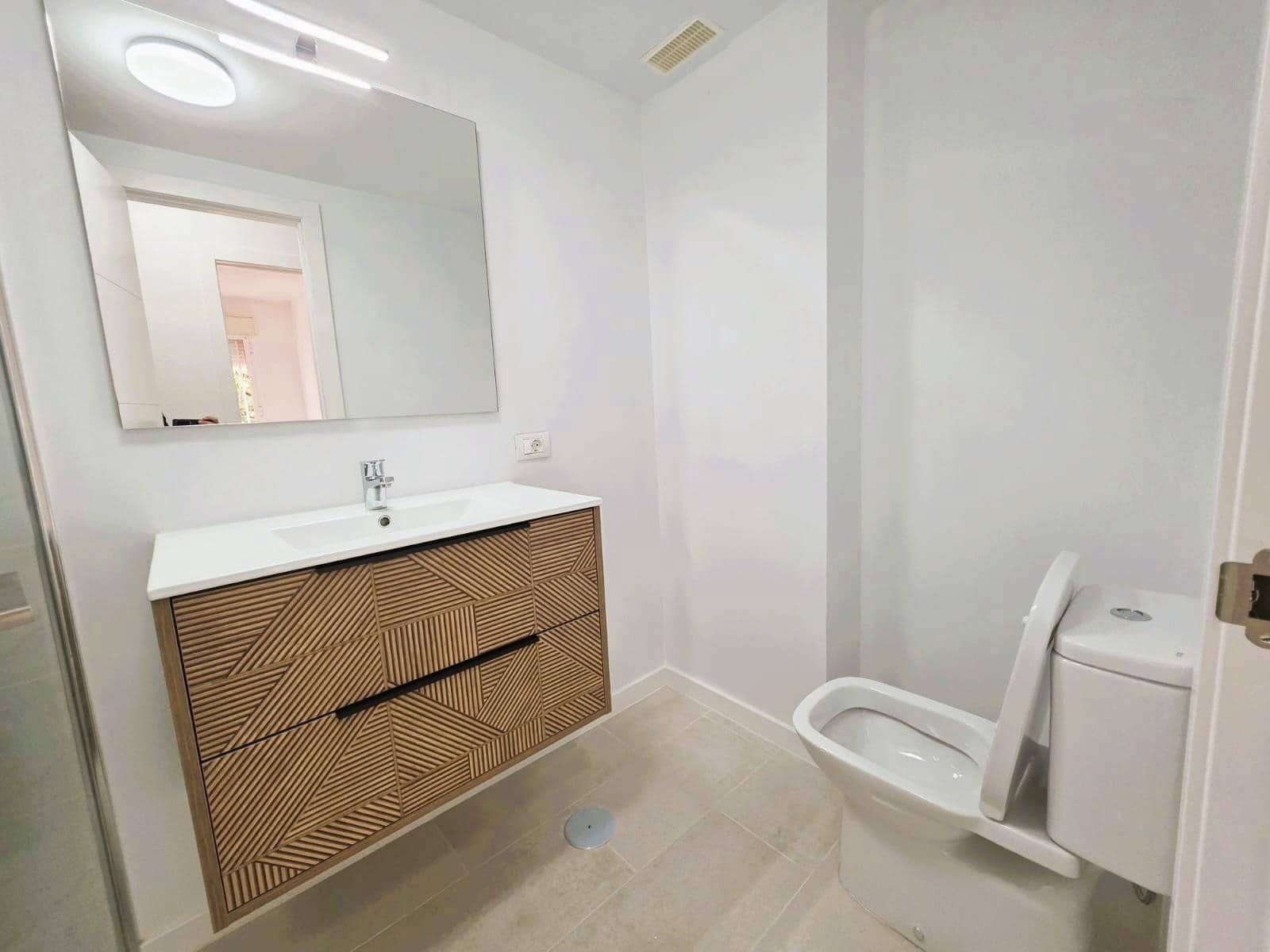 2 sypialnia Apartament na sprzedaż w Arona z basenem garażem - 272 000 € (Ref: 9565259)