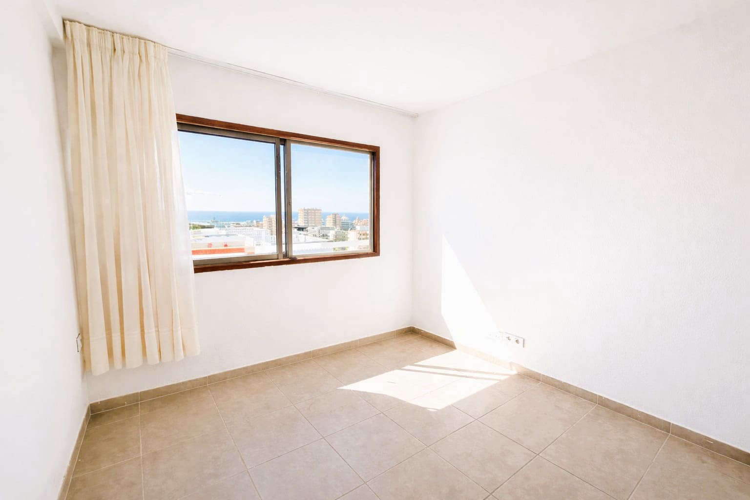 1 quarto Apartamento para venda em Playa de las Americas - 280 000 € (Ref: 9619245)