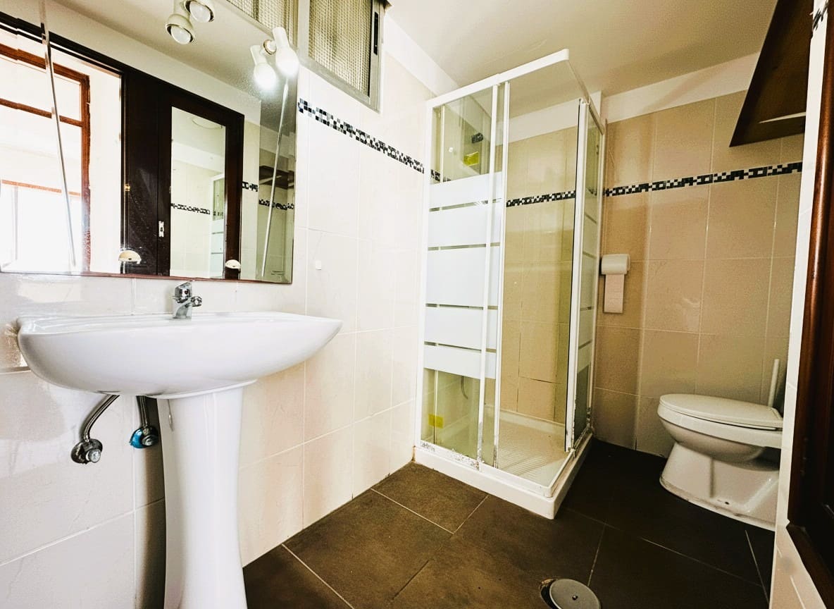 1 quarto Apartamento para venda em Playa de las Americas - 280 000 € (Ref: 9619245)