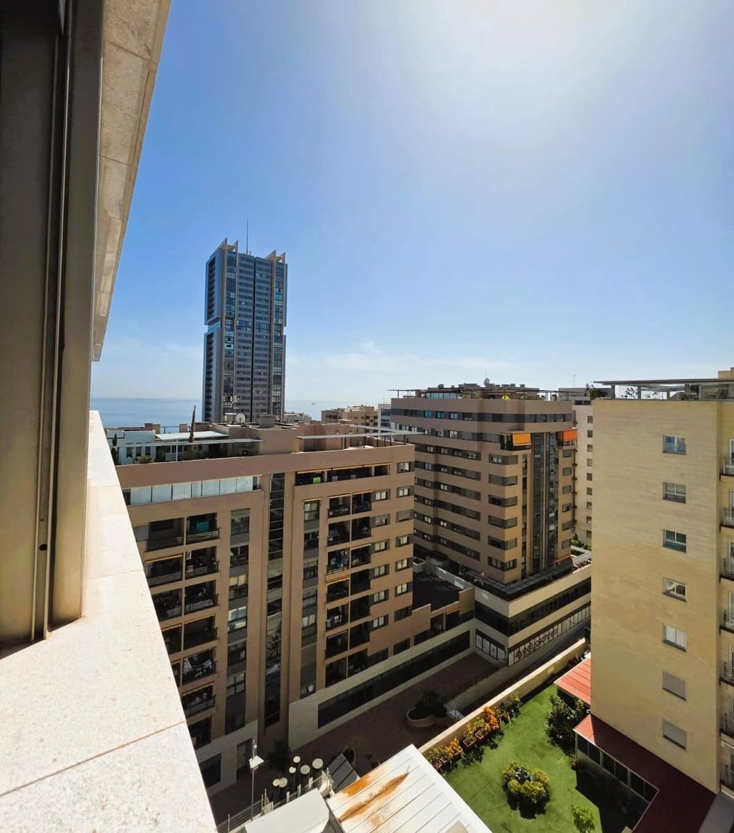 4 chambre Penthouse à vendre à Santa Cruz de Tenerife avec garage - 560 000 € (Ref: 9648157)