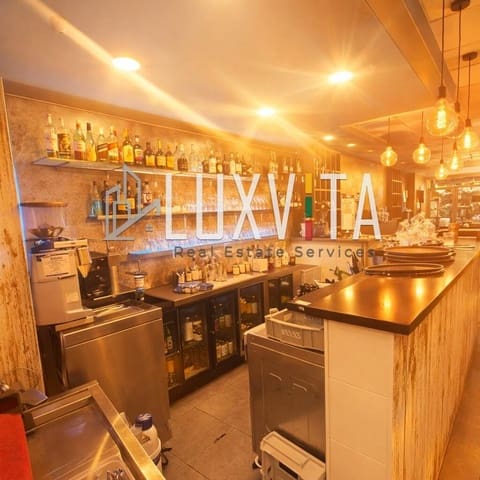 Commerciale da affittare in Los Cristianos, Arona - 4.000 € (Rif: 9648159)