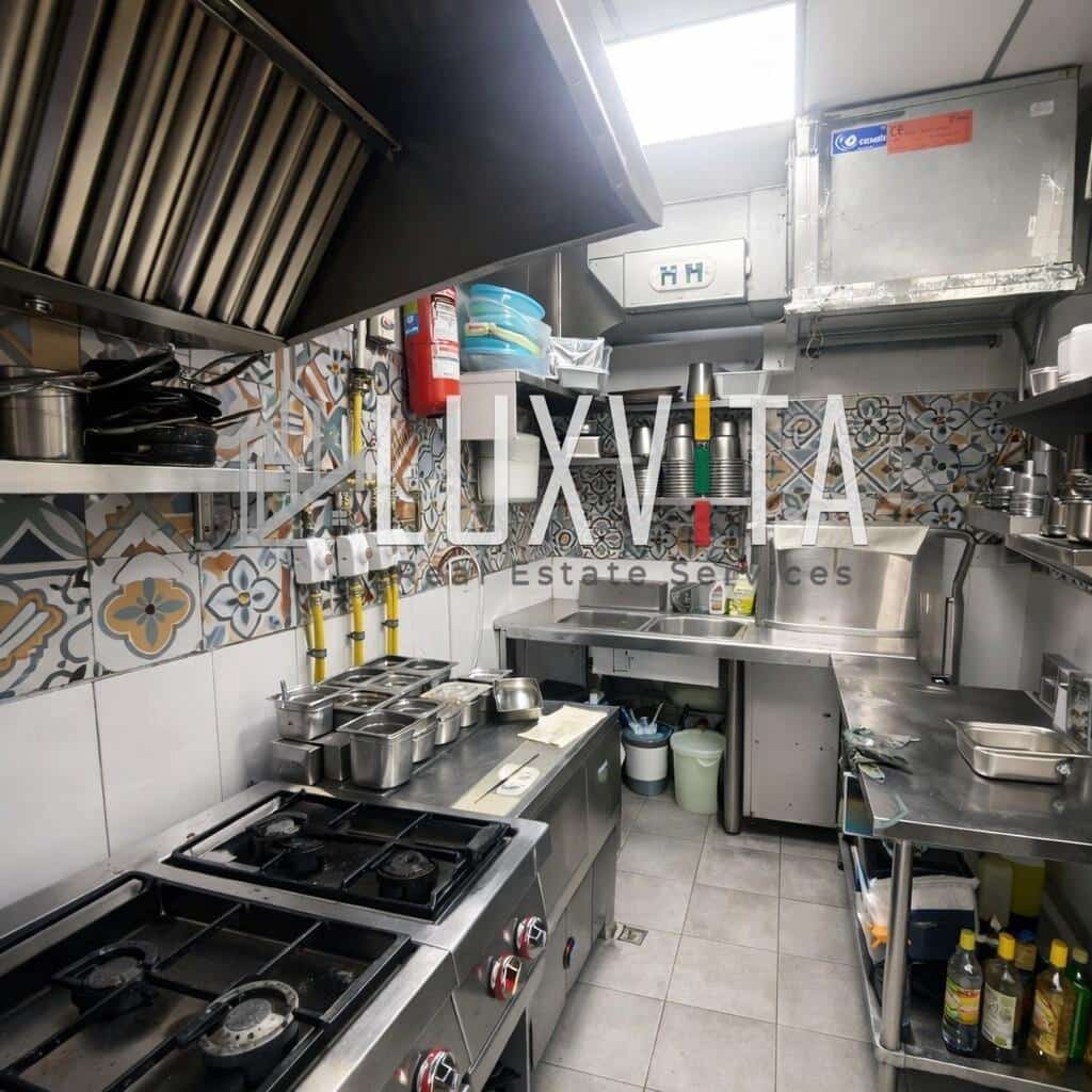 Commerciale da affittare in Los Cristianos - 4.000 € (Rif: 9648159)