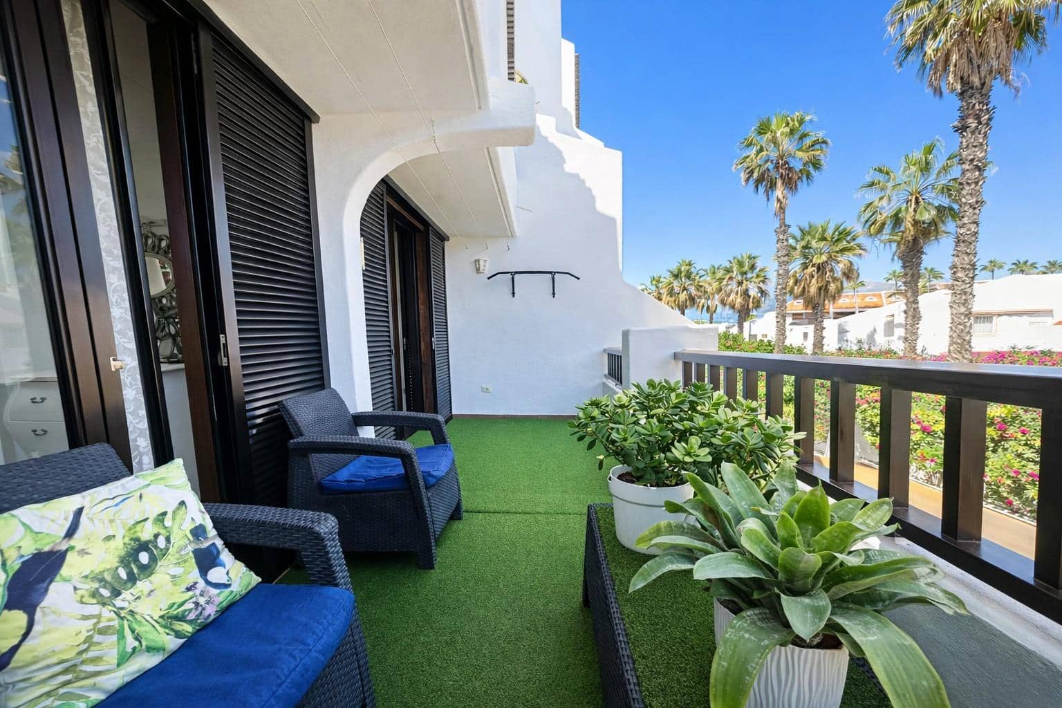 2 sypialnia Apartament na sprzedaż w Playa de las Americas z basenem - 630 000 € (Ref: 9648160)