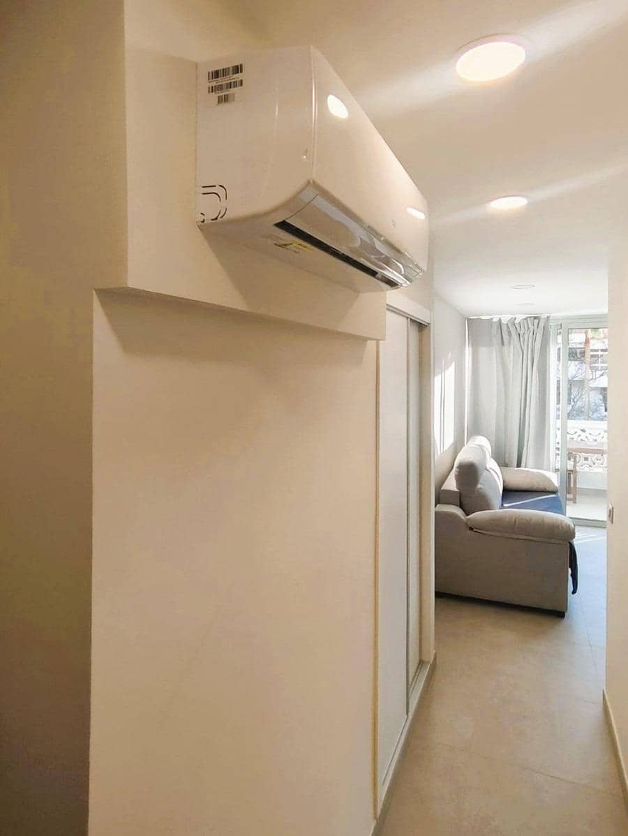 1 bedroom Apartment for sale in Playa de las Americas with pool - € 315,000 (Ref: 9648161)