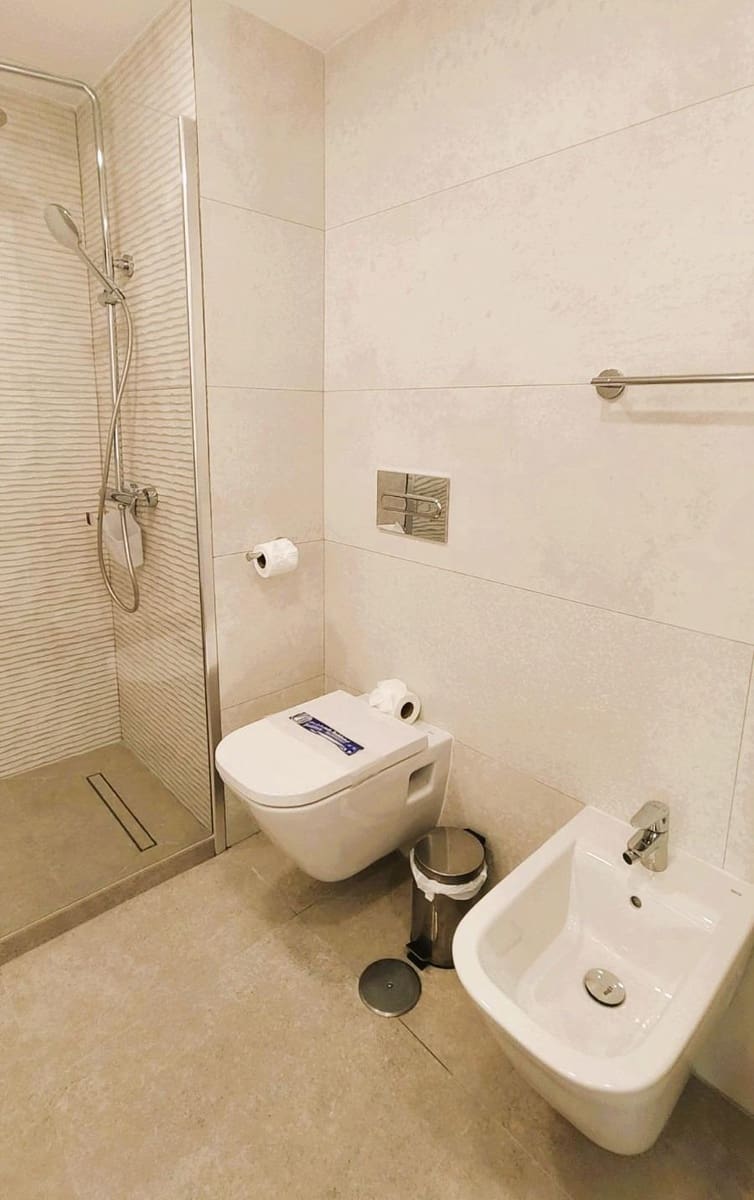 1 bedroom Apartment for sale in Playa de las Americas with pool - € 315,000 (Ref: 9648161)