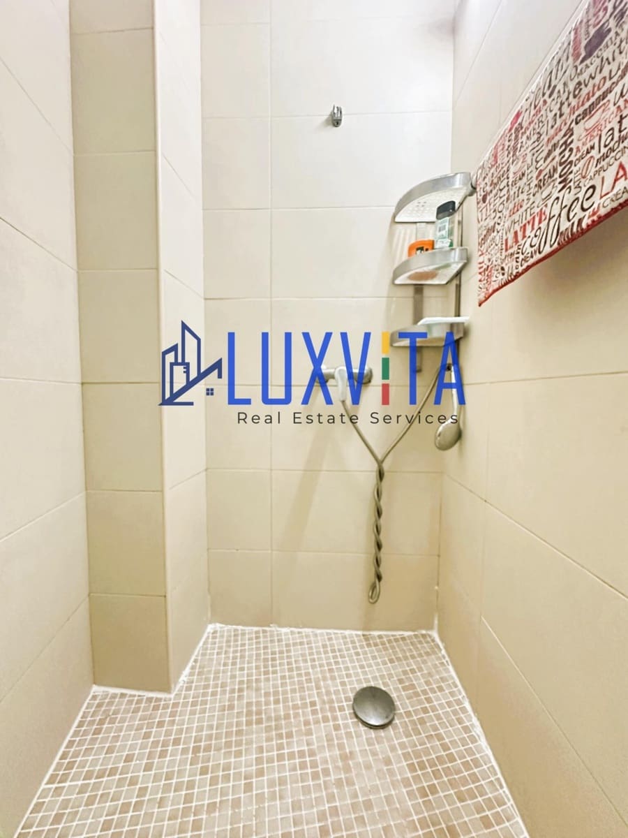 2 sovrum Lägenhet till salu i Los Cristianos med pool - 260 000 € (Ref: 9648163)