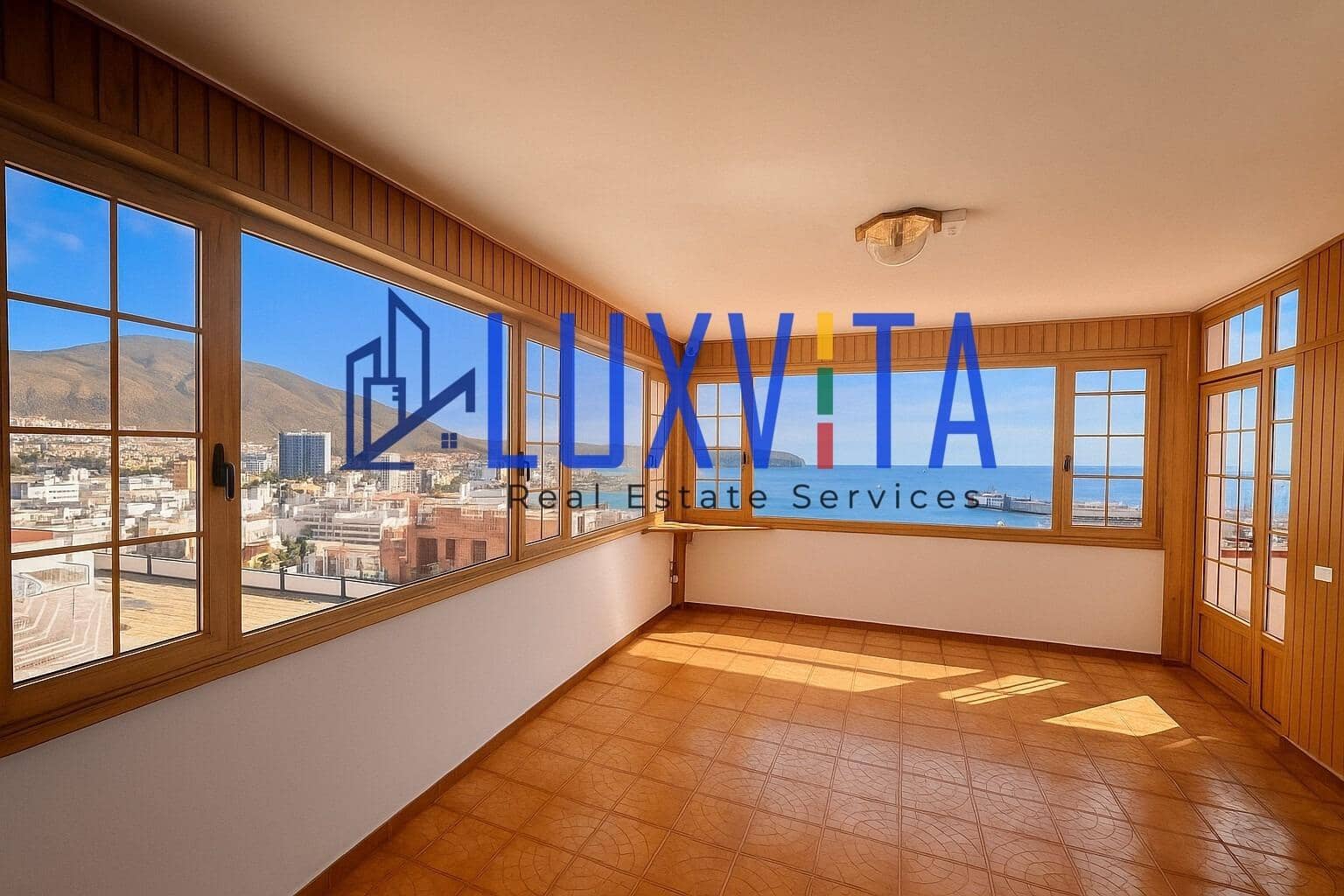 2 sovrum Lägenhet till salu i Los Cristianos med pool - 260 000 € (Ref: 9648163)