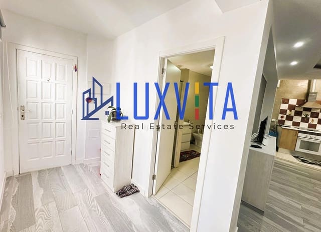 2 sovrum Lägenhet till salu i Los Cristianos, Arona med pool - 260 000 € (Ref: 9648163)