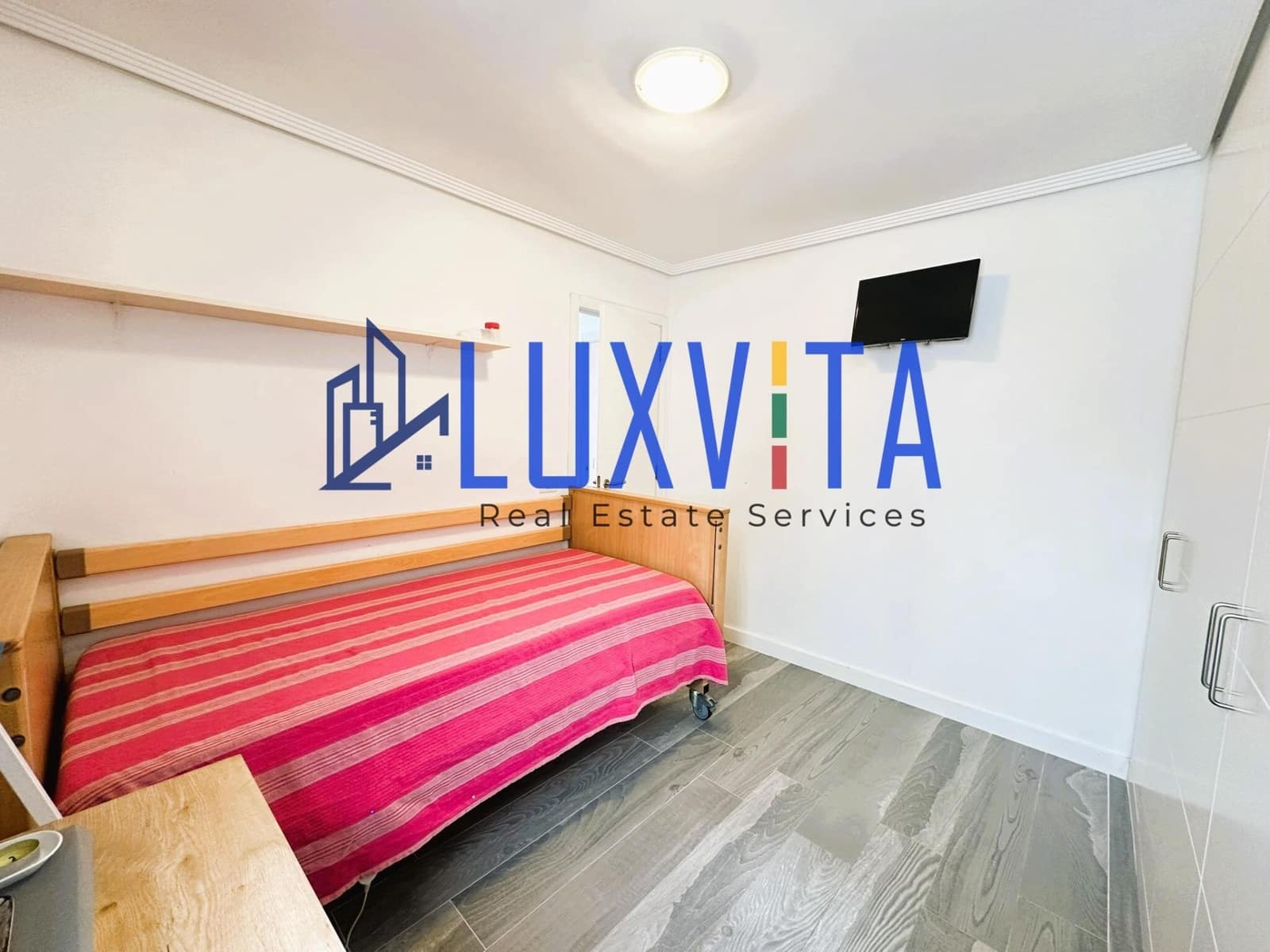 2 sovrum Lägenhet till salu i Los Cristianos med pool - 260 000 € (Ref: 9648163)