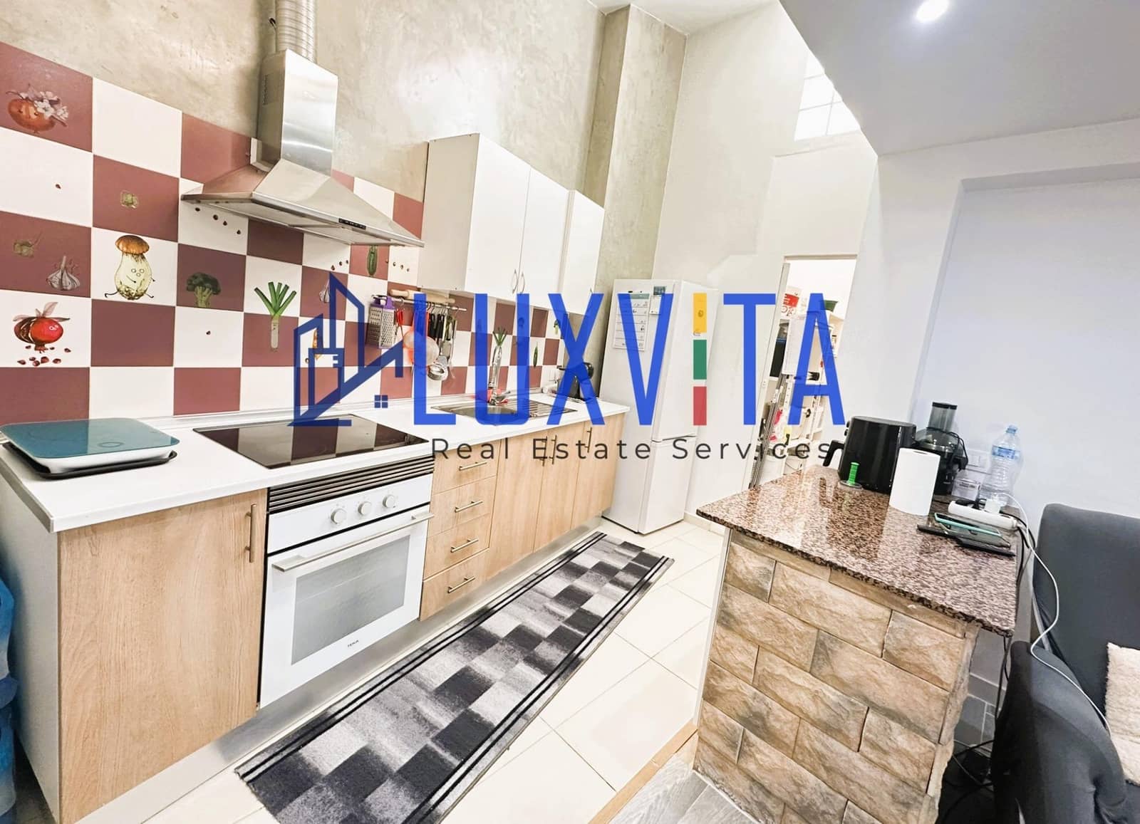 2 sovrum Lägenhet till salu i Los Cristianos med pool - 260 000 € (Ref: 9648163)