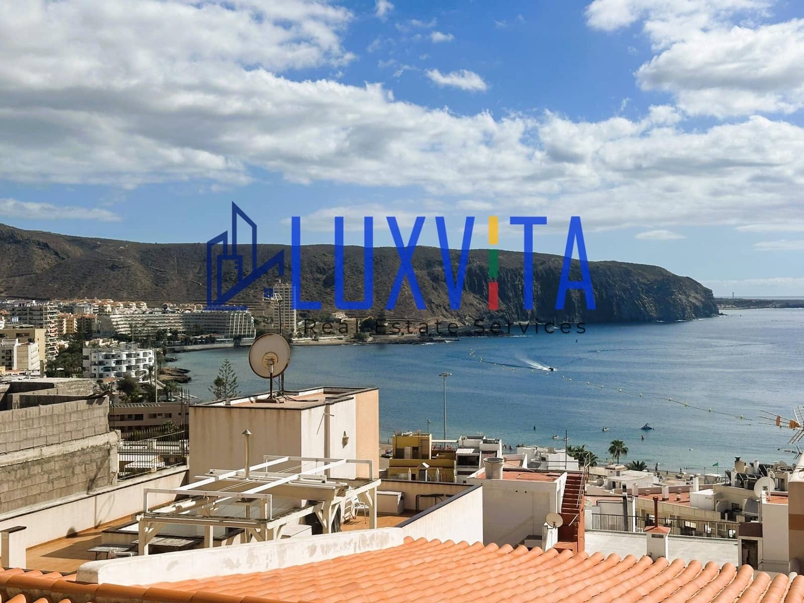 2 sovrum Lägenhet till salu i Los Cristianos med pool - 260 000 € (Ref: 9648163)