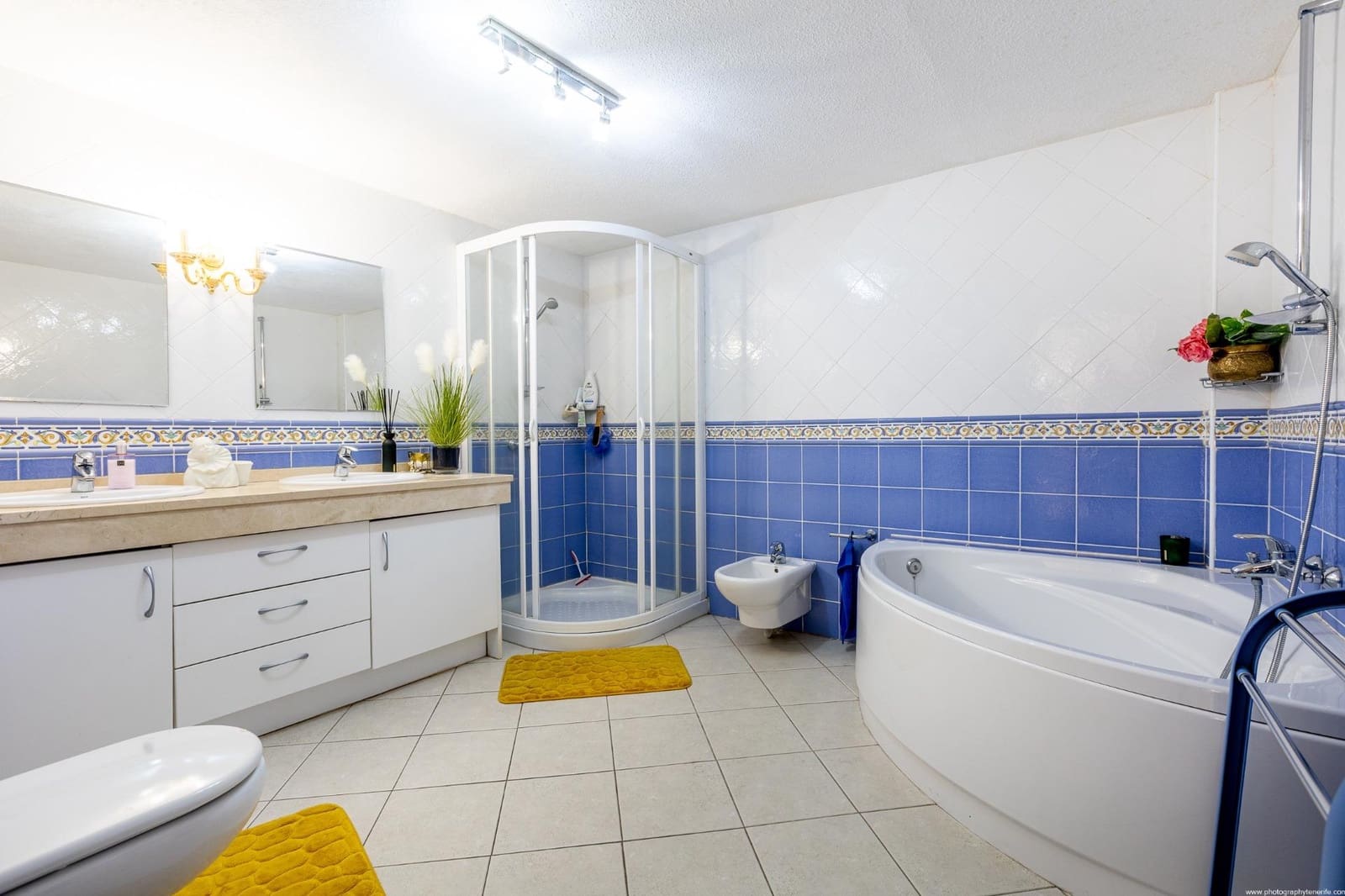 3 quarto Moradia para venda em Los Cristianos com piscina garagem - 950 000 € (Ref: 9648164)