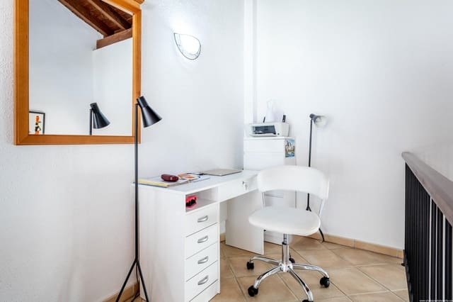 3 chambre Villa/Maison à vendre à Los Cristianos, Arona avec piscine garage - 950 000 € (Ref: 9648164)