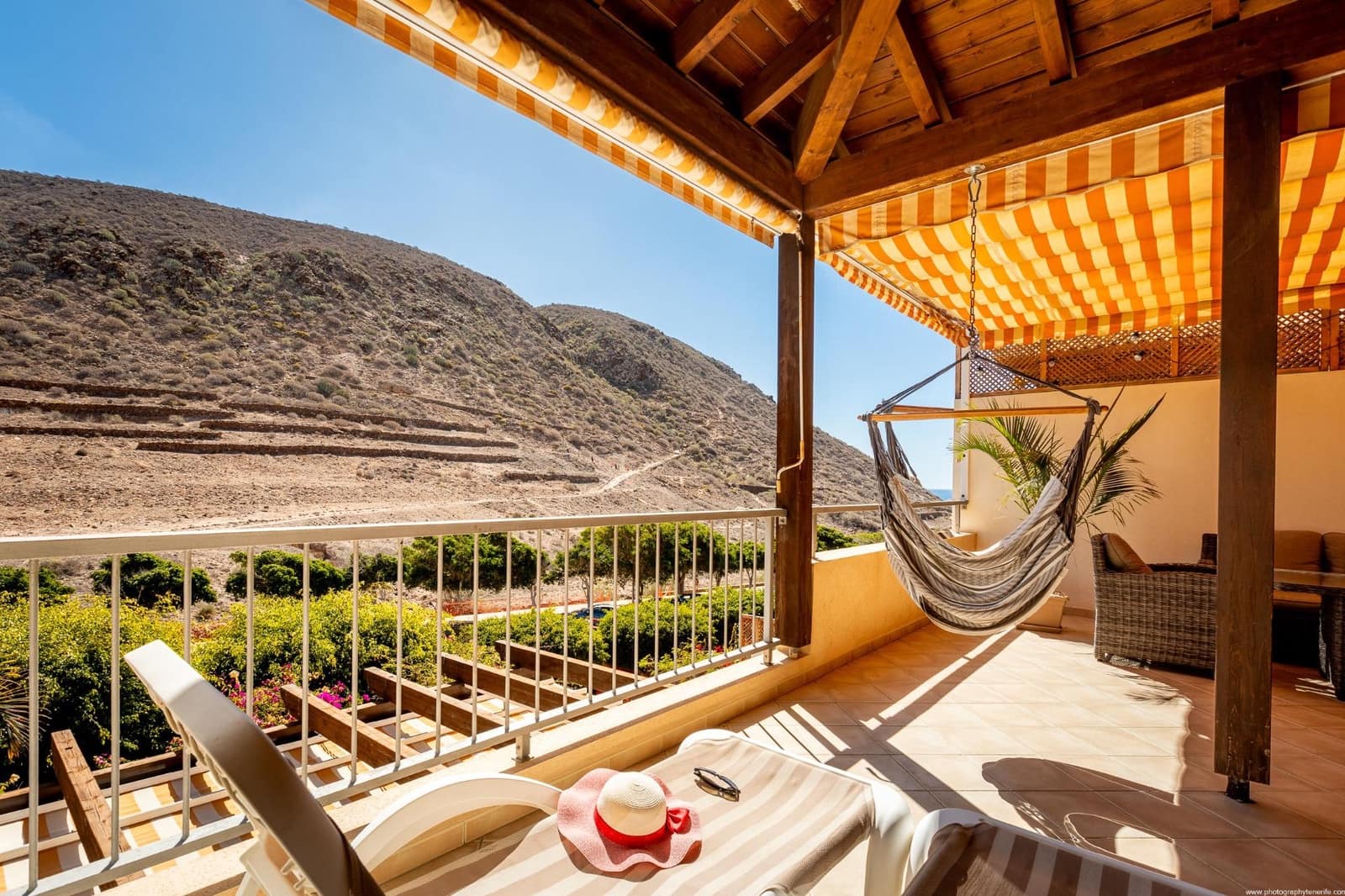 3 quarto Moradia para venda em Los Cristianos com piscina garagem - 950 000 € (Ref: 9648164)