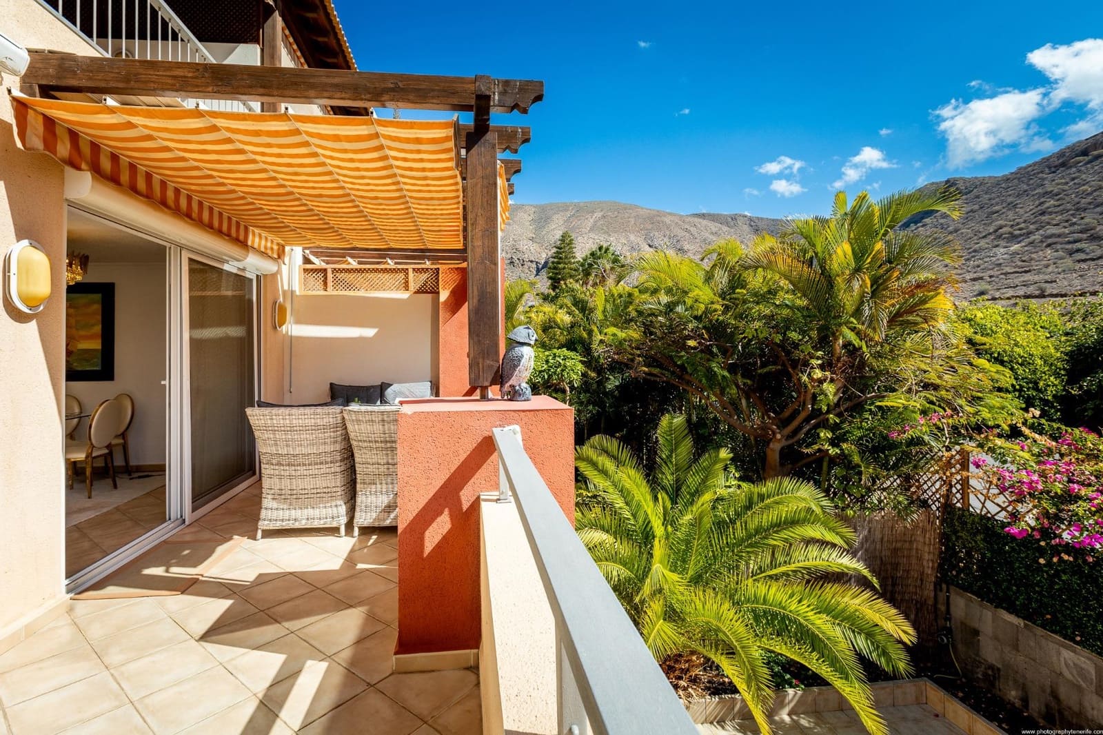 3 quarto Moradia para venda em Los Cristianos com piscina garagem - 950 000 € (Ref: 9648164)