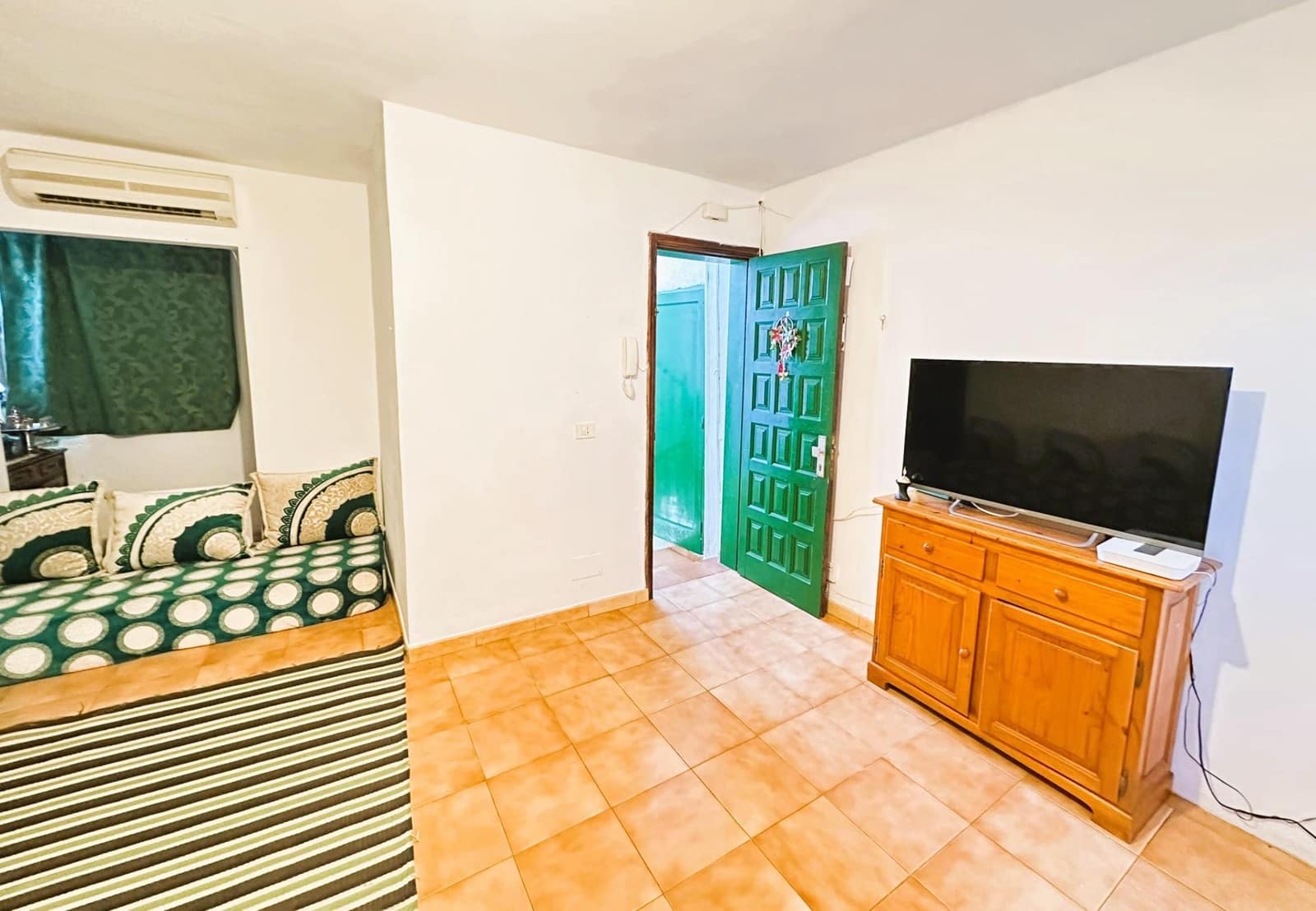 Apartamento de 8 habitaciones en Guía de Isora en venta con garaje - 270.000 € (Ref: 9648165)