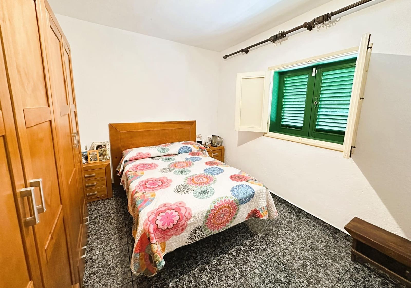 Apartamento de 8 habitaciones en Guía de Isora en venta con garaje - 270.000 € (Ref: 9648165)