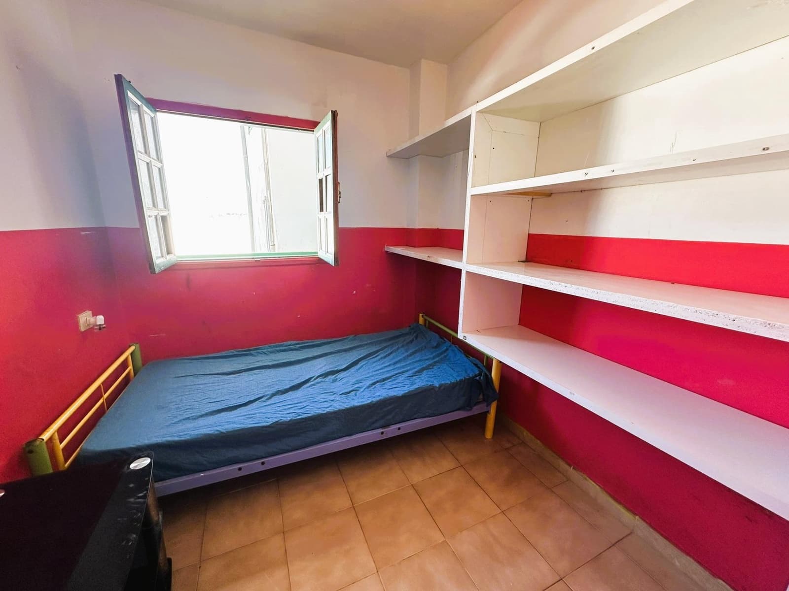 Apartamento de 8 habitaciones en Guía de Isora en venta con garaje - 270.000 € (Ref: 9648165)